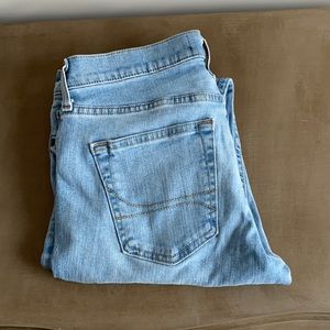 30x32 HOLLISTER SKINNY EPIC FLEX LIGHT BLUE JEANS